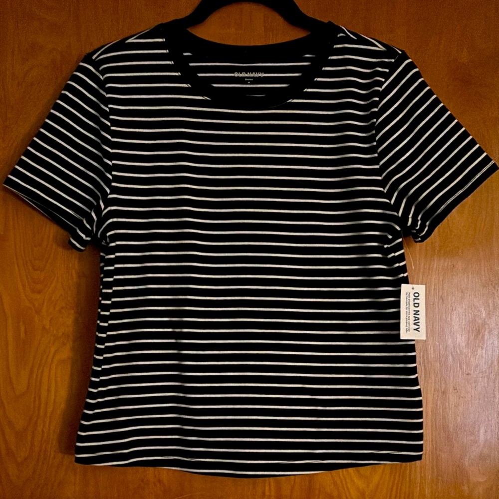 NWT Old Navy Tee